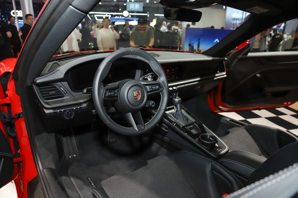 Porsche 911 Interior