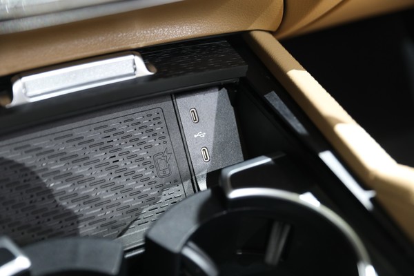 Mercedes-Benz GLE Interior
