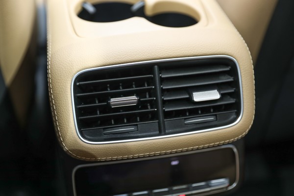 Mercedes-Benz GLE Interior
