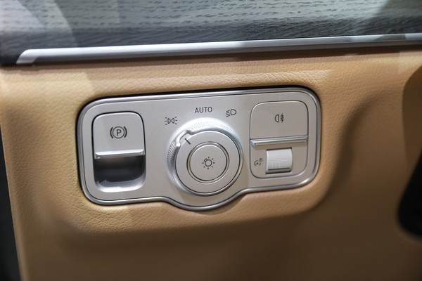 Mercedes-Benz GLE Interior