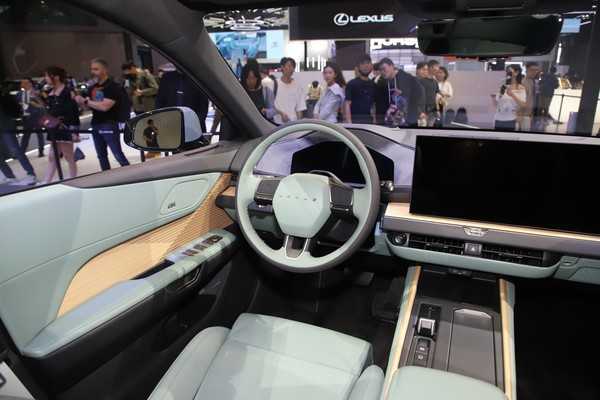 Lexus ES Interior