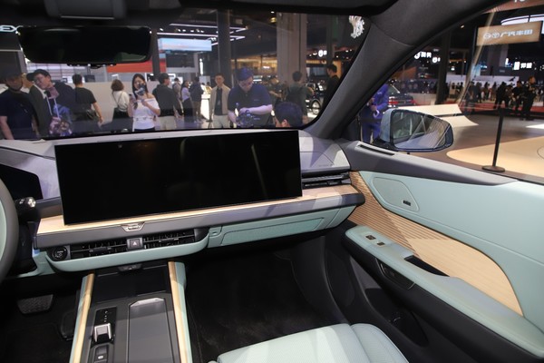 Lexus ES Interior