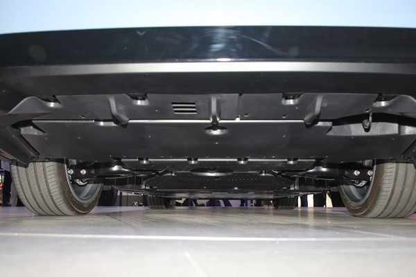 Lexus ES Details