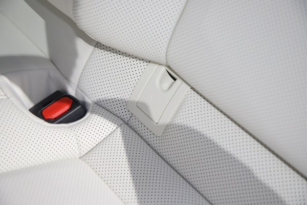 Lexus ES Interior