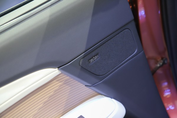 Lexus ES Interior