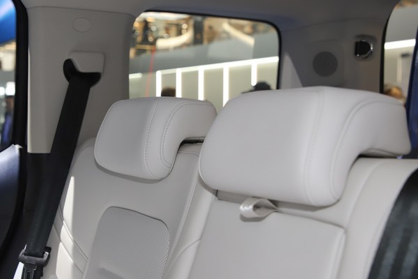 TANK 300 Interior