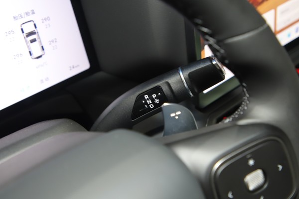 TANK 300 Interior