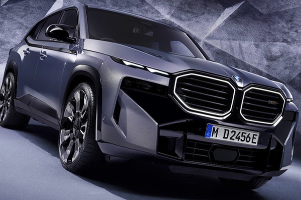 BMW XM Official