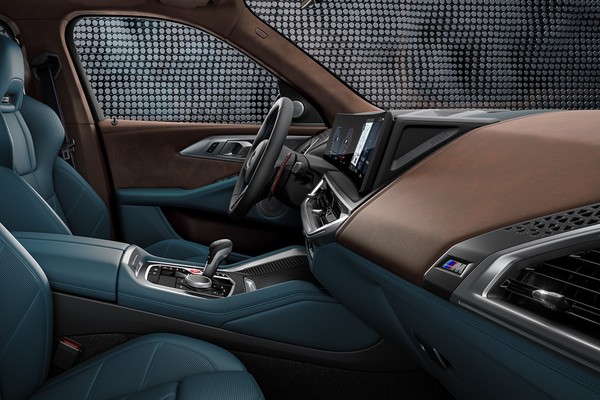 BMW XM Official