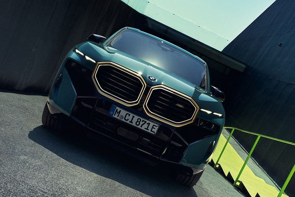 BMW XM Official