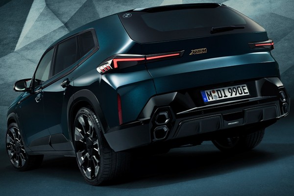BMW XM Official