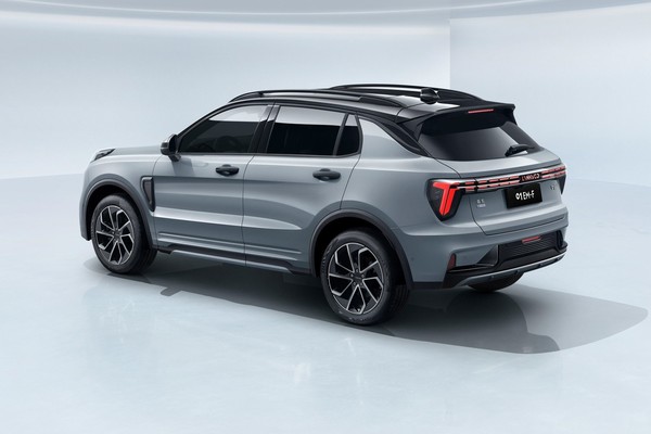 Lynk & Co 01 2023 photo
