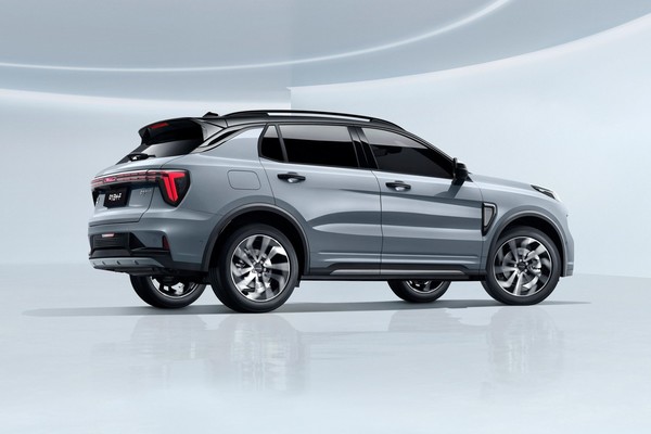 Lynk & Co 01 2023 photo