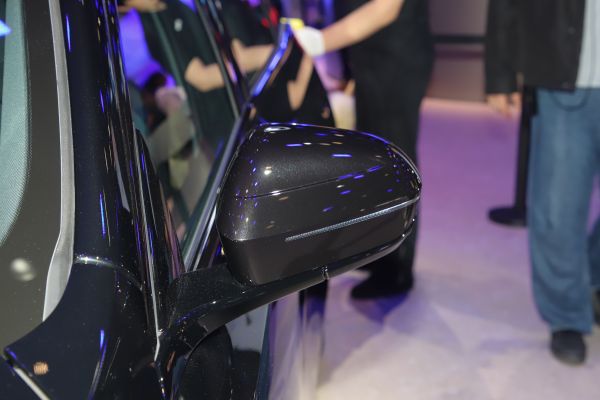 BMW i5 Exterior