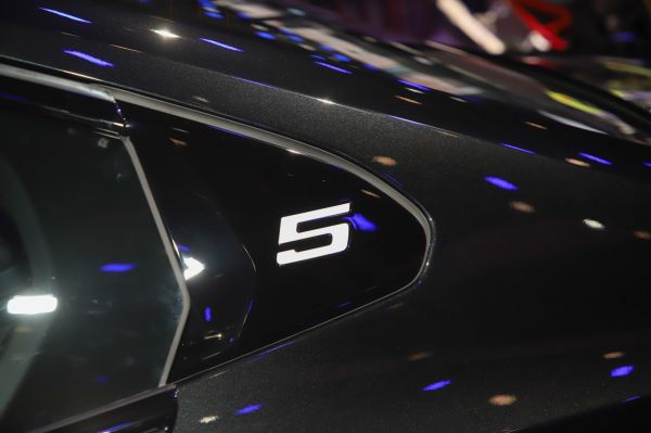 BMW i5 Exterior