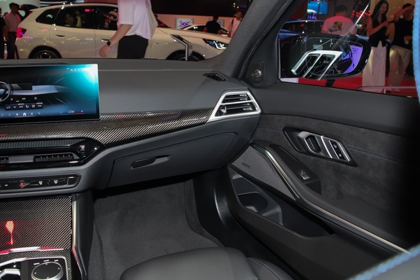 BMW 3 Series Interior