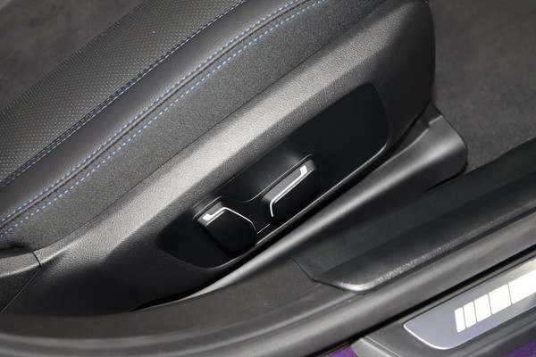 BMW 3 Series Interior