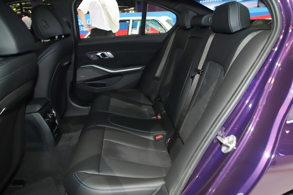 BMW 3 Series Interior