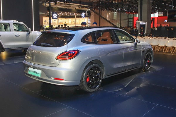 ORA 07 Exterior