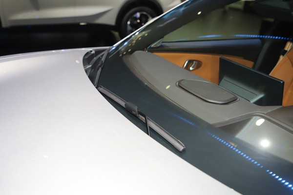 ORA 07 Exterior
