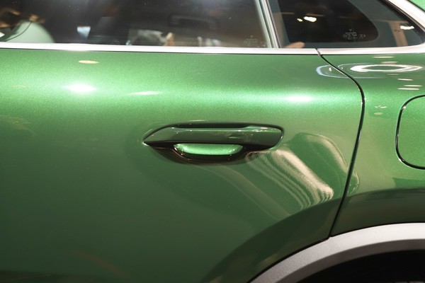Porsche Macan EV Exterior