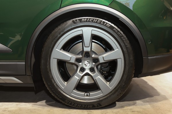 Porsche Macan EV Exterior