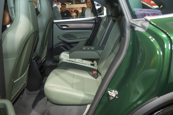 Porsche Macan EV Interior