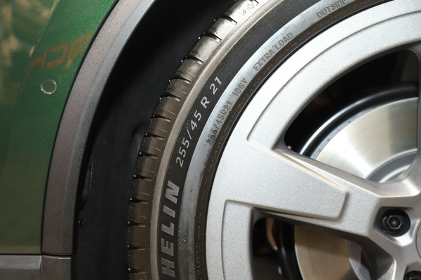 Porsche Macan EV Details
