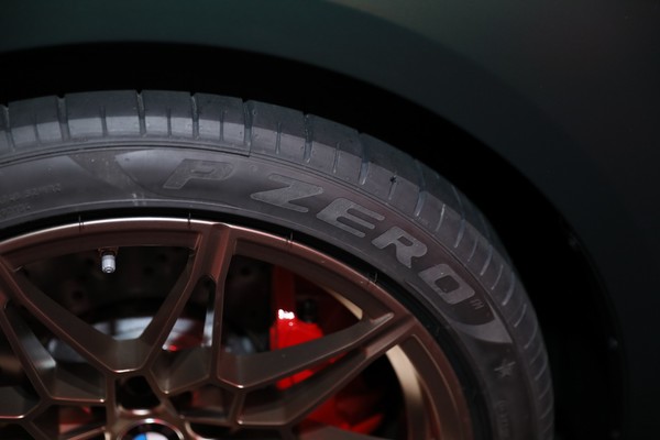 BMW M4 Coupe Details