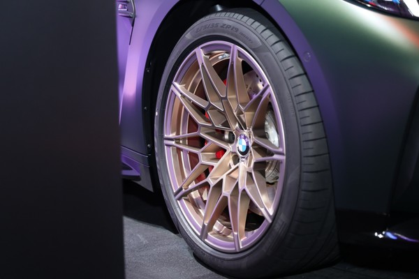 BMW M4 Coupe Details