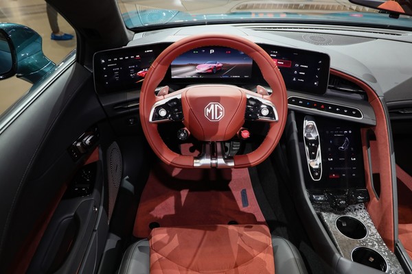 MG Cyber​​ster Interior