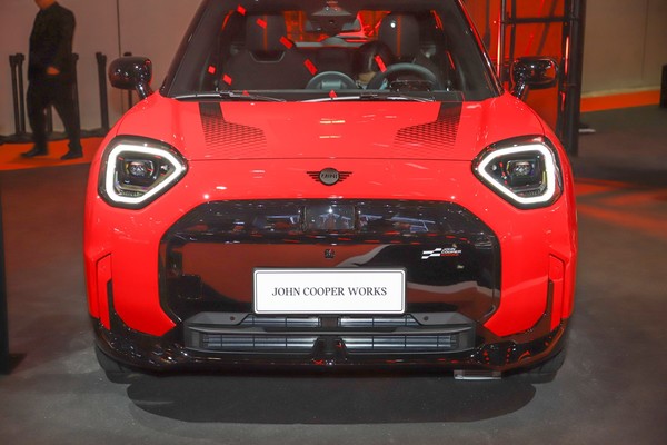 MINI Aceman Exterior