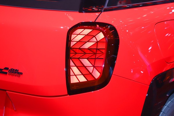 MINI Aceman Exterior