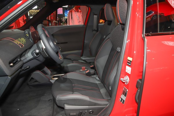 MINI Aceman Interior