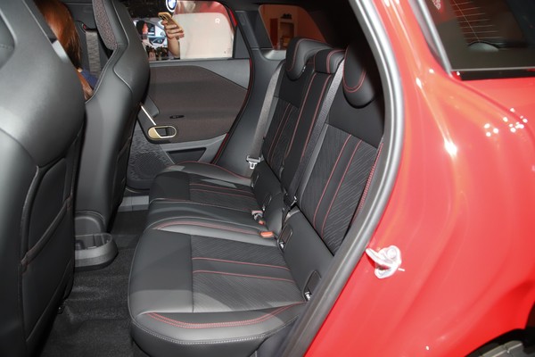 MINI Aceman Interior