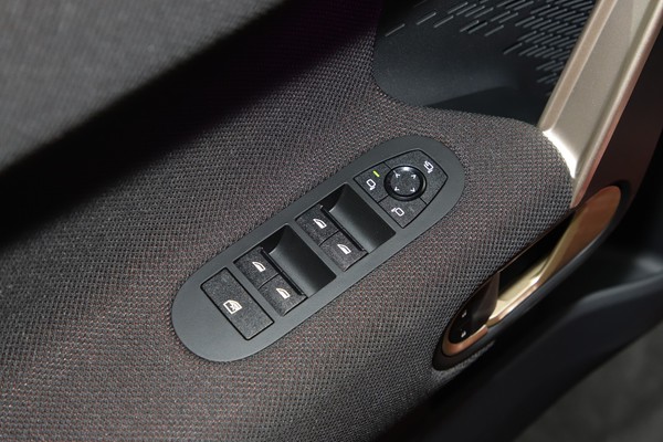 MINI Aceman Interior