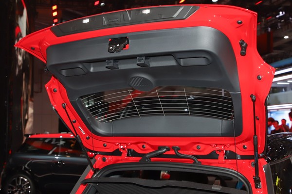 MINI Aceman Space