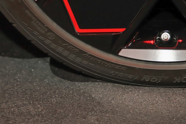 MINI Aceman Details