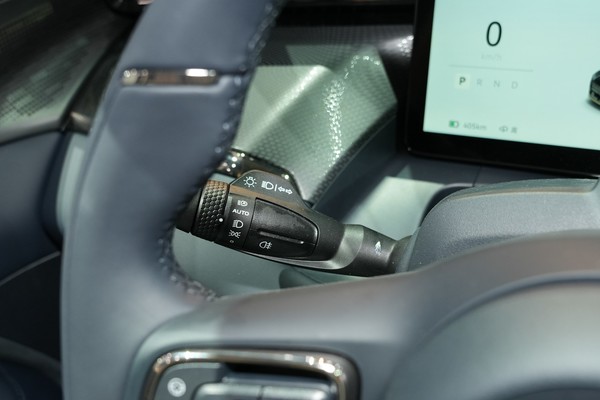 ZEEKR 009 Interior