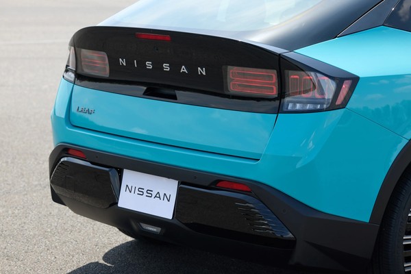 Nissan Leaf Official