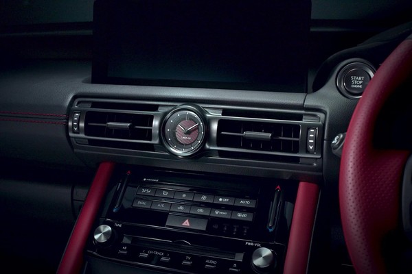 Lexus IS Official