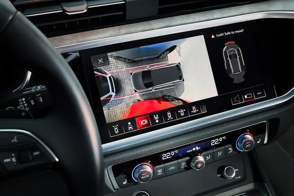 Audi Q3 Sportback Official