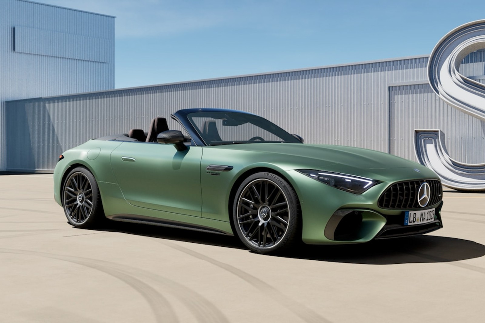 2025 Mercedes-Benz AMG SL-Class 63S E Performance photo