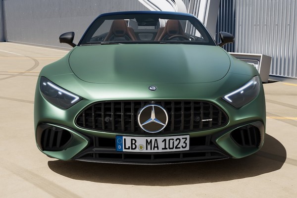 Mercedes-Benz AMG SL-Class Official
