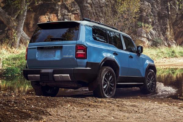 Toyota Land Cruiser 2025 photo