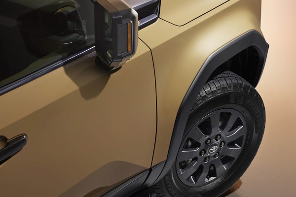 Toyota Land Cruiser Official