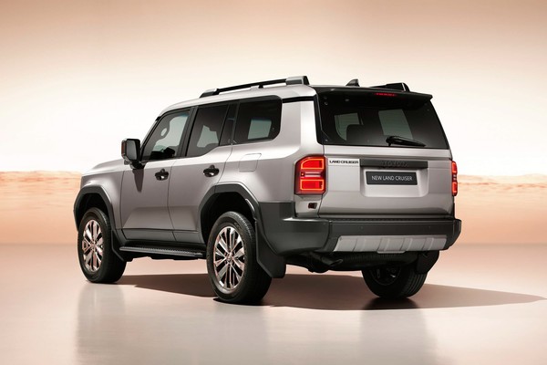 Toyota Land Cruiser Official