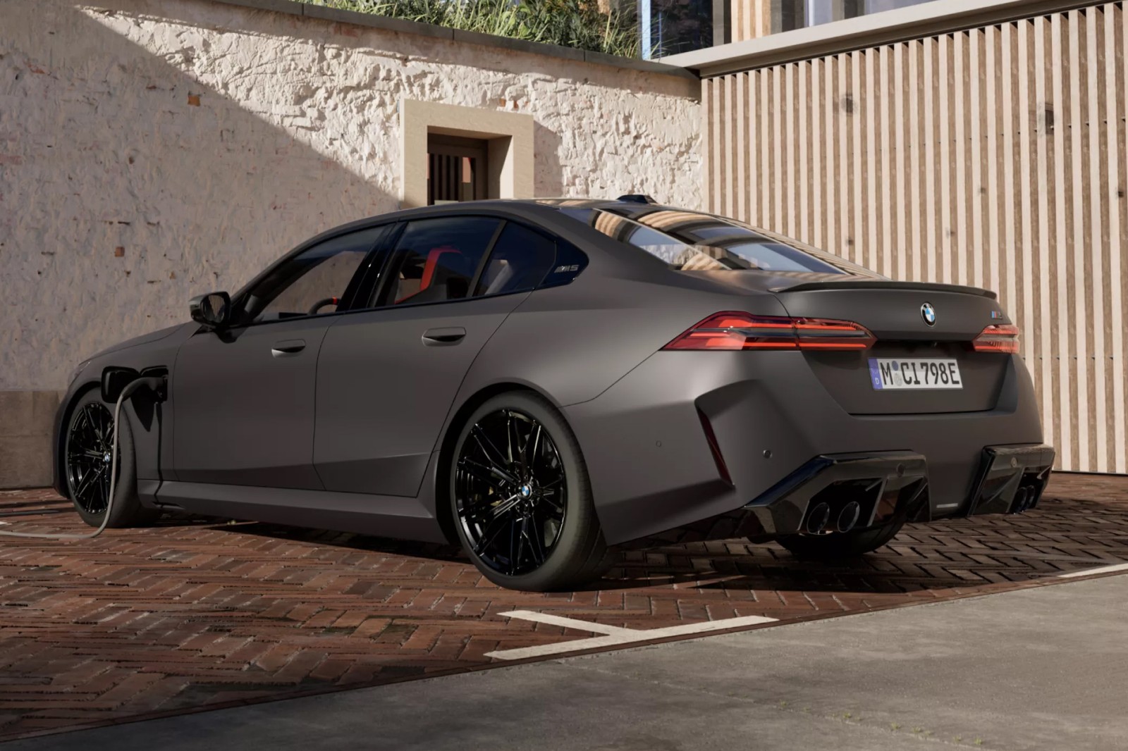 2025 BMW M5 photo