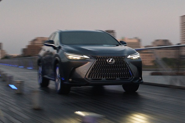 Lexus NX 2025 photo
