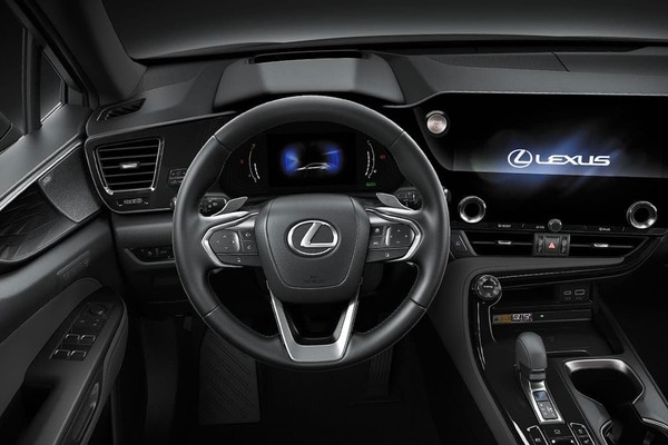 Lexus NX 2025 photo